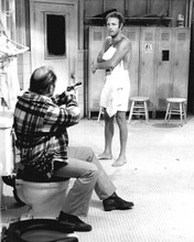 The Killer elite 1975 James Caan beefcake bare chest in locker room 8x10 photo