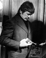 Charles Bronson looks at his pistol 1974 Death Wish 8x10 inch photo