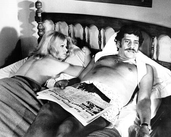 The Getaway 1972 Sally Struthers lies in bed with Al Lettieri 8x10