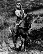 Mel Gibson in Scottish mountains on horseback 1995 Braveheart 8x10 inch photo