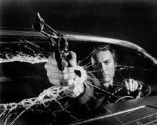 Clint Eastwood points gun thru shattered windshield The Enforcer 8x10 photo
