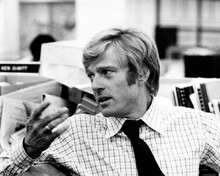 Robert Redford sits at his Post desk All The President's Men 8x10 inch photo