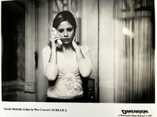 Sarah Michelle Gellar holding phone 1997 Scream 2 8x10 inch photo