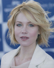 Christina Applegate Short Hair Young At Event 8x10 Photograph