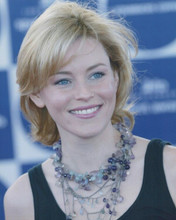 Elizabeth Banks Young Smiling At Event 8x10 Photograph