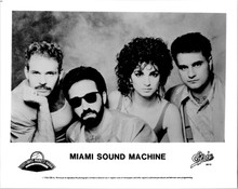 Miami Sound Machine 1986 Gloria Estefan & band line-up 8x10 inch photo