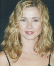 Linda Cardellini Young Smiling Close Up 8x10 photograph