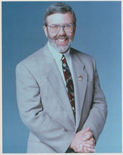 Leonard Maltin famous TV and movie critic publicity pose 8x10 photo