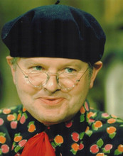 Benny Hill dons his beret & glass in comedy sketch Benny Hill Show 8x10 photo