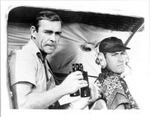 Thunderball 8x10 inch photo Sean Connery & Rik Van Nutter in helicopter