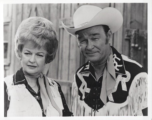 Roy Rogers & Dale Evans on 1970's TV variety show 8x10 inch photo - The ...