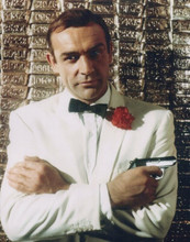 Sean Connery holds gun in white tuxedo classic Bond Goldfinger 8x10 inch photo