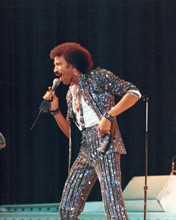 Lionel Richie classic 1980's on stage in sequined suit singing 8x10 inch photo