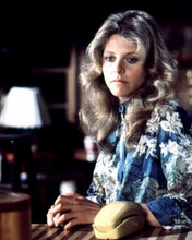 Lindsay Wagner waits by phone in scene from The Bionic Woman 8x10 inch photo