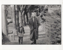The Sixth Sense Bruce Willis Hayley Joel Osment walk along street 8x10 photo