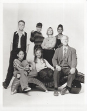 Third Rock From The Sun TV series John Lithgow & cast pose 8x10 photo