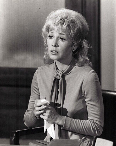 Stella Stevens on witness stand in classic 1973 TV movie Linda 8x10 ...