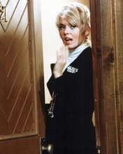 Joey Heatherton opens door in 1973 Old Faithful Variety Special 8x10 inch photo