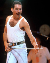 Freddie Mercury iconic Live Aid performance 1985 holding microphone 8x10 photo