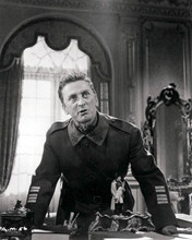 Kirk Douglas in dramatic moment from Kubrick's 1957 Paths of Glory 8x10 photo