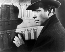 The Maltese Falcon Humphrey Bogart at front door 8x10 inch photo