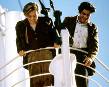 Titanic "King of the World" scene Leonardo Di Caprio Danny Nucci 8x10 photo