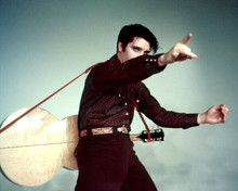 Elvis Presley classic 1950's pose gyrating hips guitar on shoulder 8x10 photo