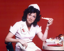 Linda Lavin 1976 portrait as waitress Alice TV series season one 8x10 inch photo