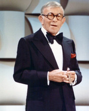 George Burns looks dapper in tuxedo 1977 People's Command Performance 8x10 photo