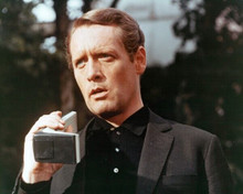 Patrick McGoohan holding The Village telephone The Prisoner 8x10 inch photo