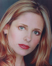 Sarah Michelle Gellar close-up portrait as Buffy vintage 8x10 inch photo