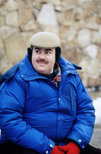 John Candy smiling pose as Del Griffiths Planes Trains Automobiles 8x10 photo