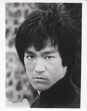 Bruce Lee classic expression in black martial arts outfit vintage 8x10 photo