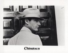 Jack Nicholson in hat and suit by front door Chinatown vintage 8x10 inch photo