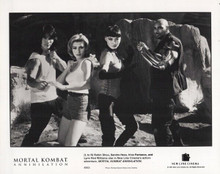 Mortal Kombat Annihilation cast pose ready for action vintage 8x10 inch photo