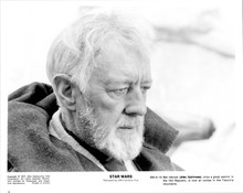 Star Wars 1977 8x10 photo Alec Guinness portrait as Ben Kenobi