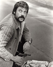 Oliver Reed looks tough holding gun 1973 Dirty Weekend 8x10 inch photo