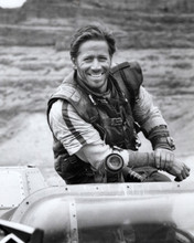 Peter Strauss 1983 Spacehunter Adventures in the Forbidden Zone 8x10 inch photo