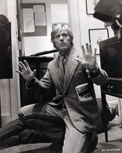 Robert Redford puts up his hands tense scene Three Days of the Condor 8x10 photo