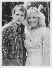 Dynasty 1981 Bo Hopkins & Linda Evans Matthew & Krystal 8x10 inch photo