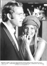 What's Up Doc 1972 8x10 photo Barbra Streisand Ryan O'Neal on set