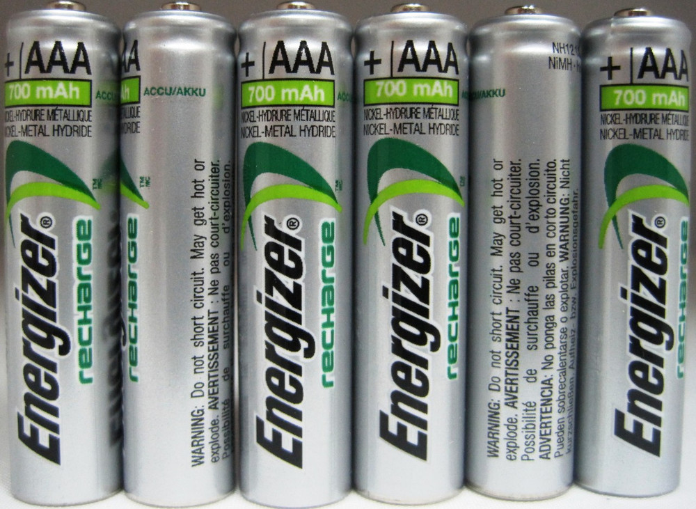 Aaa battery