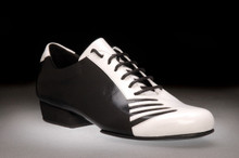 Online Tango Shoes - 2x4 al pie San Telmo - Negro y Blanco (fully leather)