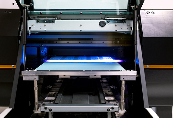 UV printing process with ultraviolet light curing ink on various materials