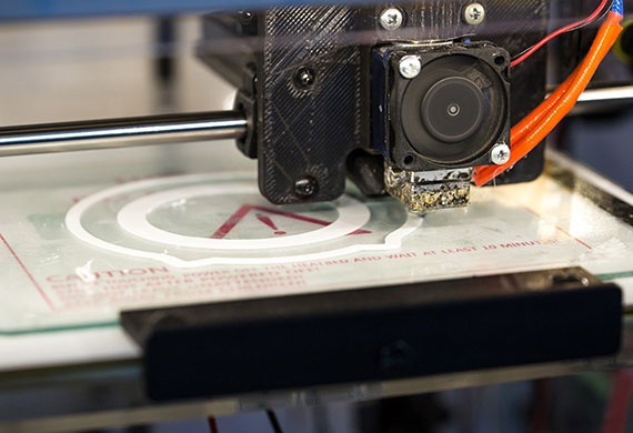 3D printing to make three dimensional objects from a digital file