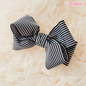 ROMANTIC STRIPE BOW