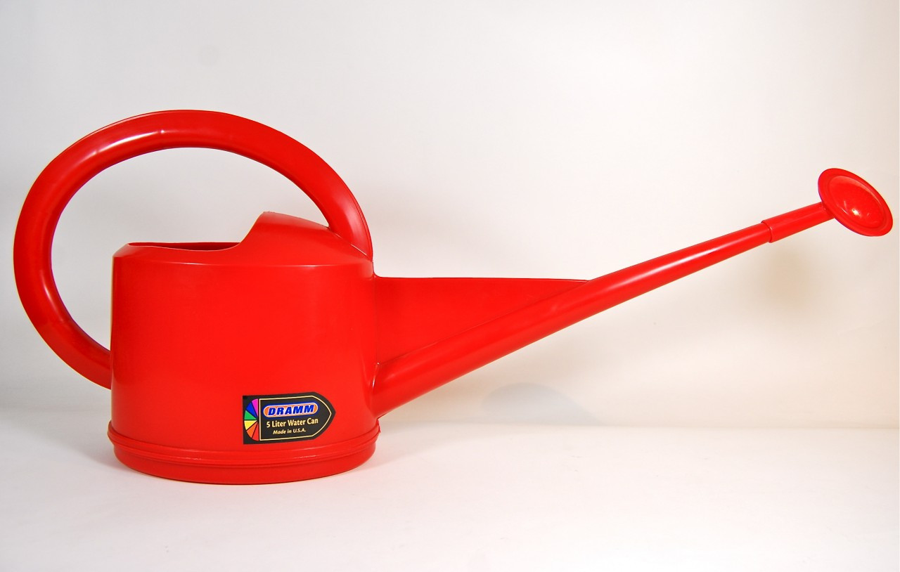 Dramm 7 Liter Plastic Watering Can with Removable Medium Spray Rose 