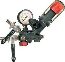 Standard pressure regulator for the Udor Kappa 30 and Kappa 55/GR-5 Diaphragm Pumps.