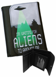 Im Waiting For Aliens To Abduct Me Mens Wallet