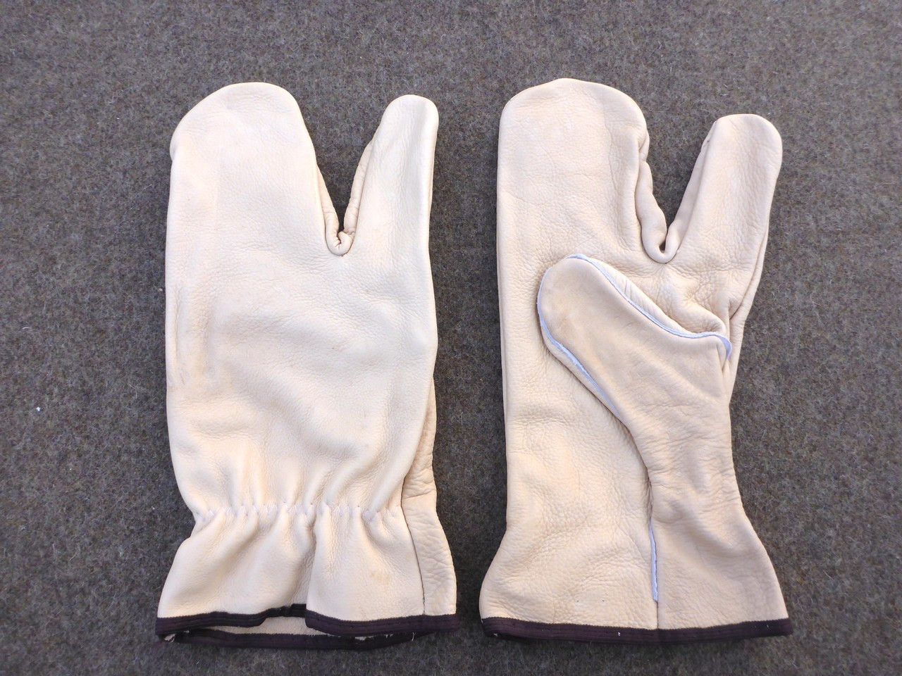 leather trigger finger mittens